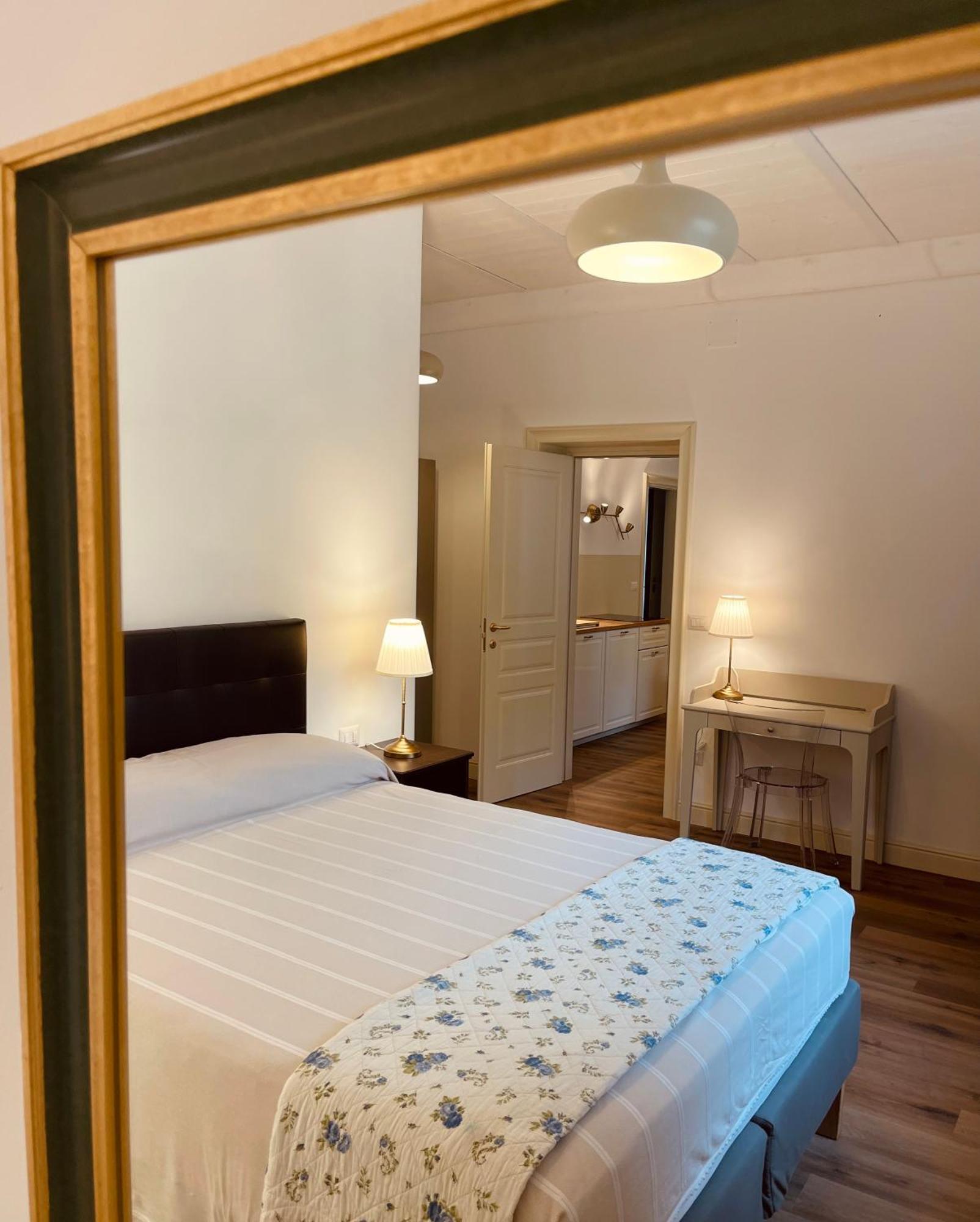 Palazzo Pitagora Hotel Таранто Екстериор снимка