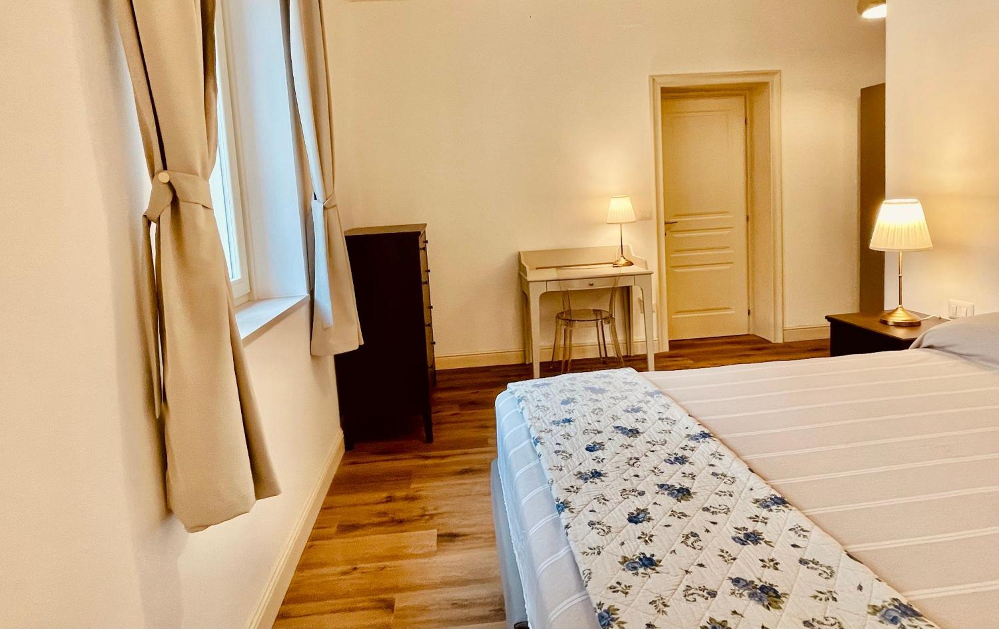 Palazzo Pitagora Hotel Таранто Екстериор снимка